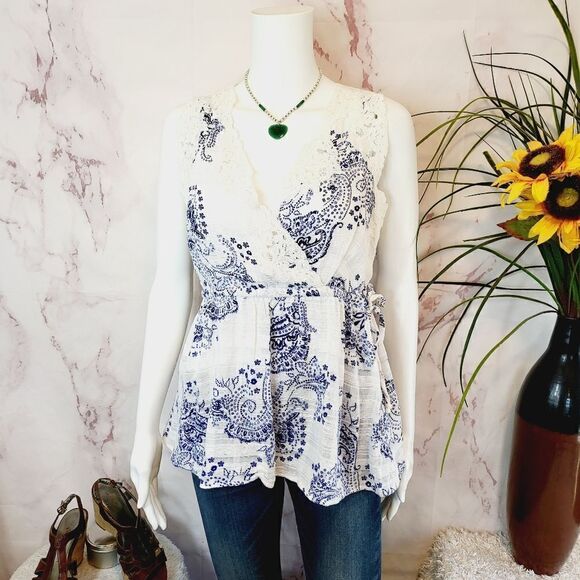 Cabi 100% cotton sleeveless peplum top - Picture 4 of 9